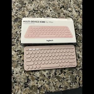 Logitech K380 wireless keyboard NEW